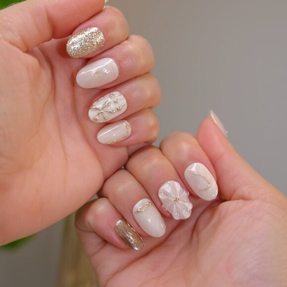 tipsy | Handmade Press On Nails | Squoval Short | Ivory Luxe | Off-White - Picture 7 of 14